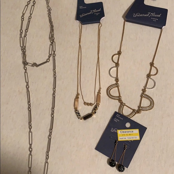 LAST CHANCE Universal Thread Jewelry Bundle - Picture 1 of 6